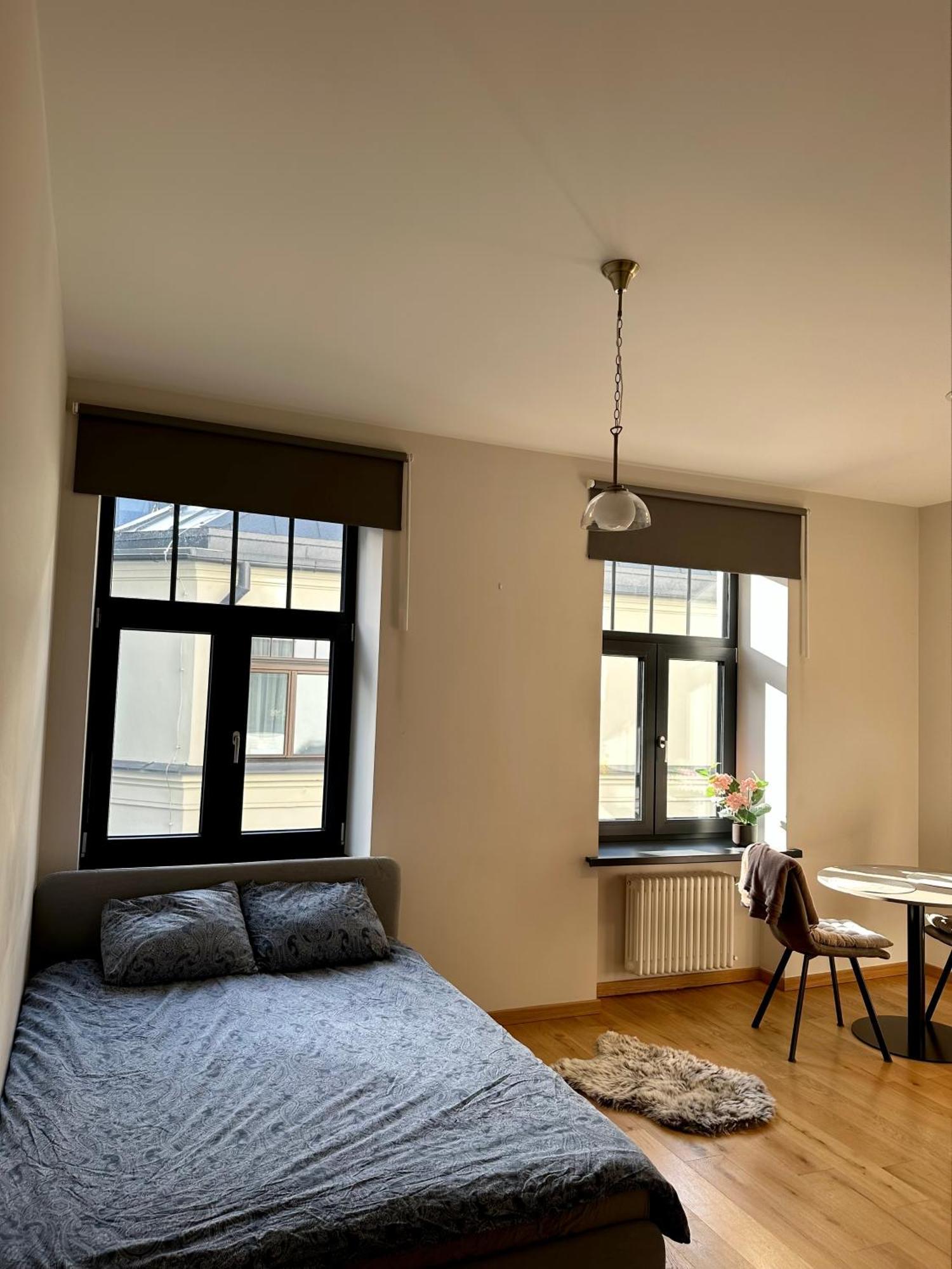 Modern Central Apartment Riga Retreat 外观 照片